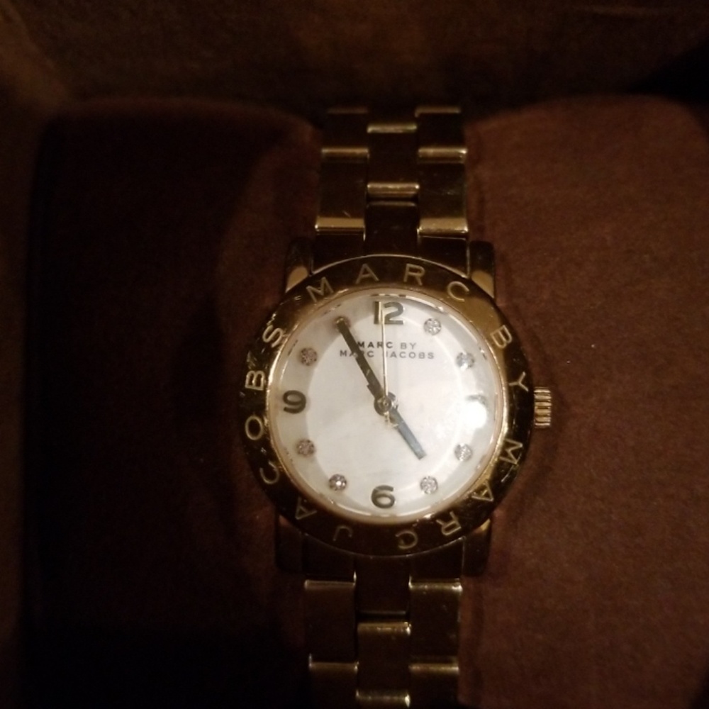 Watch - Picture 4 of 4